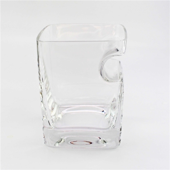 Whiskey Glas mit Zigarrenablage Modern