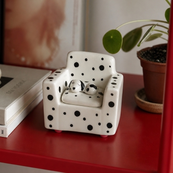Preview: Schmuckkasten Sofa mit Hund - gefleckt