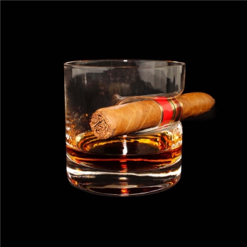 Whiskey Glas mit Zigarrenablage Classic