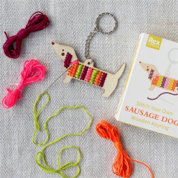 Schlüsselanhänger zum Selbststicken Sausage Dog