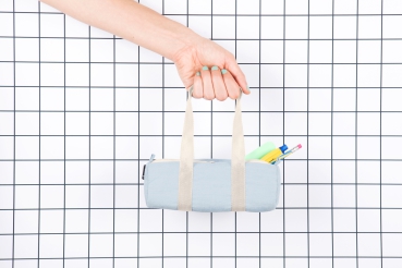 Preview: Federmäppchen Duffle Bag XS - Denim Hellblau