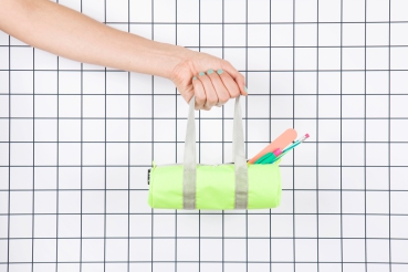 Preview: Federmäppchen Duffle Bag XS - Neon Grün