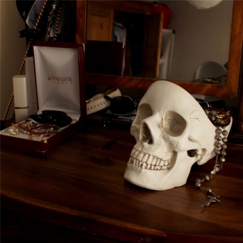 Skull Tidy Schale Hell